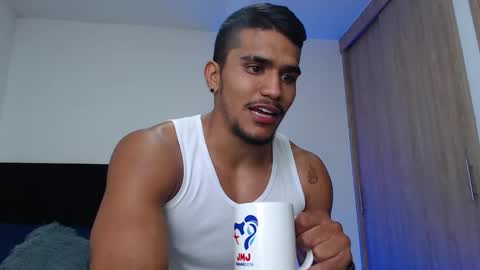 camilo_contre21 online show from February 21, 2026, 7:04 pm