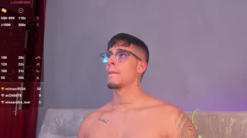   INDEPENDENT MODEL online show from December 30, 2024, 9:37 am