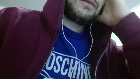 Snapshot of camiloking17 chatting on March 10, 2025, 4:28 am camilo online show from March 10, 2025, 4:28 am