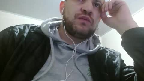 Snapshot of camiloking17 chatting on September 15, 2025, 5:18 am camilo online show from September 15, 2025, 5:18 am