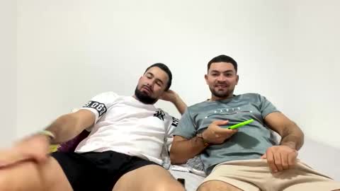 camilor_30 online show from November 14, 2025, 8:57 am