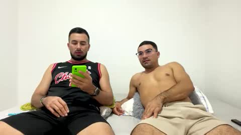 camilor_30 online show from November 20, 2025, 10:15 am