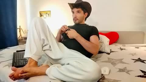 camilo online show from April 12, 2026, 9:53 pm