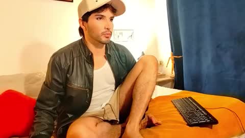 Snapshot of camilosaennz chatting on May 3, 2026, 1:33 am camilo online show from May 3, 2026, 1:33 am