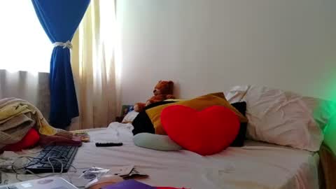 Snapshot of camilosaennz chatting on July 4, 2026, 6:58 pm camilo online show from July 4, 2026, 6:58 pm