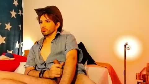 Snapshot of camilosaennz chatting on July 5, 2026, 3:30 pm camilo online show from July 5, 2026, 3:30 pm