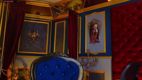 CLICK HERE  --   online show from December 5, 2024, 5:39 pm