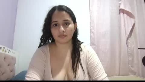 Snapshot of camitorres69 chatting on July 17, 2026, 3:35 am camitorres69 online show from July 17, 2026, 3:35 am