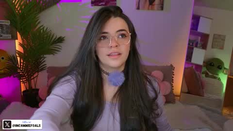   Lets reach 200 thumbs up  online show from September 22, 2025, 2:08 pm