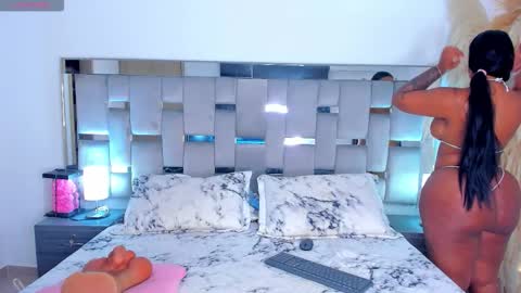 Camila online show from March 20, 2026, 3:17 pm