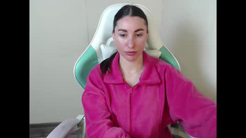 cammila horn online show from April 22, 2026, 5:32 am