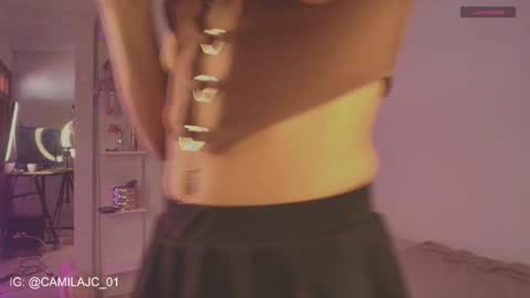 Laura Camila online show from March 3, 2026, 6:47 pm