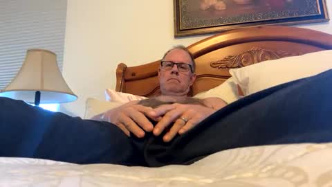 Snapshot of camperjay chatting on December 1, 2025, 10:04 pm james online show from December 1, 2025, 10:04 pm