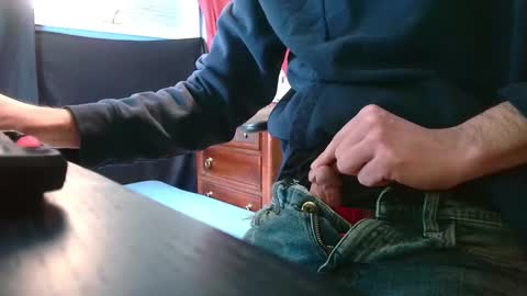 camtai12 online show from February 15, 2025, 2:44 pm