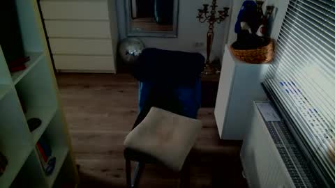 Snapshot of camunication chatting on September 12, 2025, 8:36 am camunication online show from September 12, 2025, 8:36 am