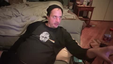 camunity online show from April 11, 2026, 7:56 am