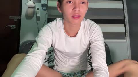 Ethan online show from October 23, 2025, 5:12 pm