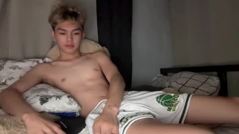 Ethan online show from April 27, 2026, 7:01 pm