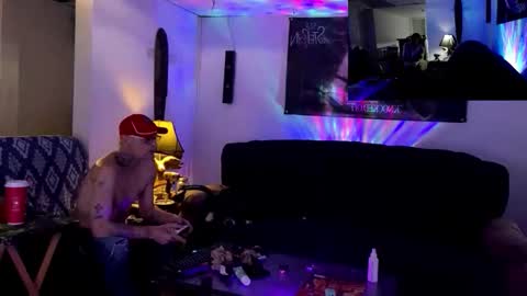 Snapshot of canadaguuy78 chatting on April 4, 2026, 3:31 pm CanadaGuy1978 online show from April 4, 2026, 3:31 pm