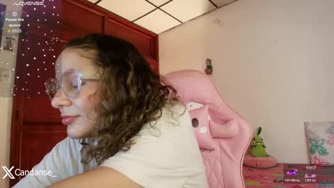 Snapshot of candase_ chatting on May 15, 2026, 2:51 am Candase online show from May 15, 2026, 2:51 am