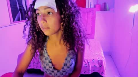 Snapshot of candela_ruiz chatting on September 10, 2025, 7:14 pm candela_ruiz online show from September 10, 2025, 7:14 pm