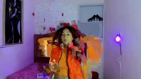 Snapshot of candela_ruiz chatting on September 18, 2025, 4:20 pm candela_ruiz online show from September 18, 2025, 4:20 pm