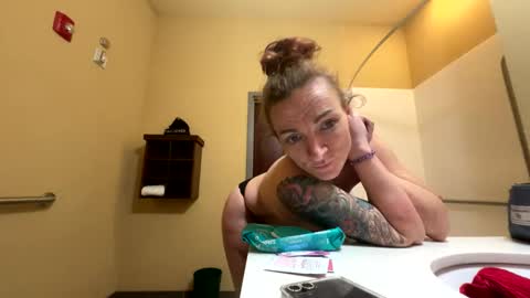 candicegurley1993 online show from January 18, 2026, 1:42 am