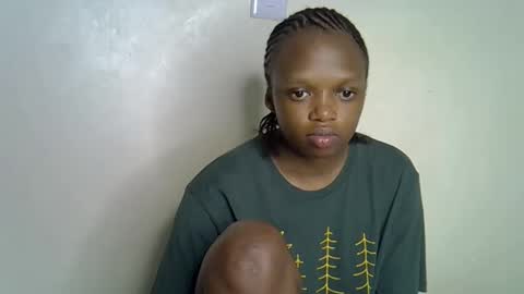 candiemaya online show from March 22, 2026, 9:18 pm