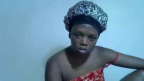 candiemaya online show from April 10, 2026, 5:28 pm