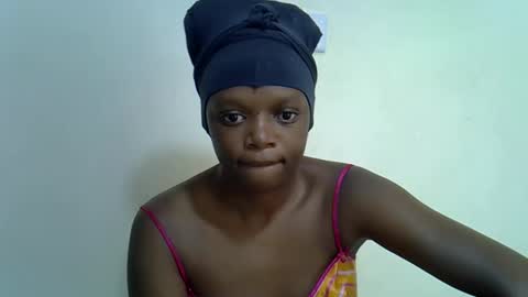 Snapshot of candiemaya chatting on April 18, 2026, 9:46 am candiemaya online show from April 18, 2026, 9:46 am