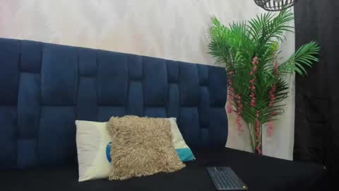 Snapshot of candise_oconnor chatting on November 28, 2025, 10:34 pm candise online show from November 28, 2025, 10:34 pm