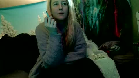 Candi online show from February 19, 2026, 4:14 pm