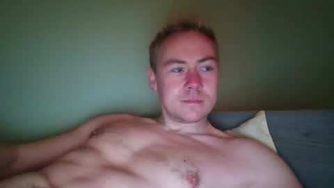 candy_boy_xoxo online show from April 26, 2026, 5:21 pm