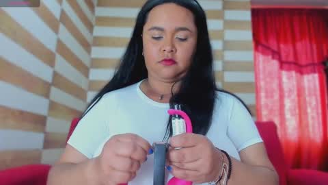 Candy  Brown online show from October 21, 2025, 12:39 pm