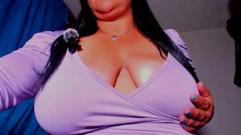 Candy  Brown online show from March 26, 2026, 1:33 am