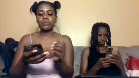 Cammy online show from November 28, 2025, 5:43 am