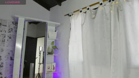 Nickol online show from January 28, 2025, 10:01 pm