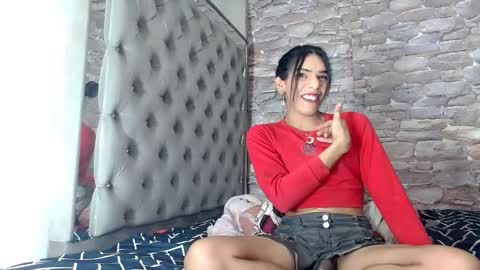 candy_hot_trans online show from September 17, 2025, 6:53 pm