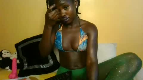 Snapshot of candy_hun chatting on July 3, 2026, 9:59 am candy_hun online show from July 3, 2026, 9:59 am