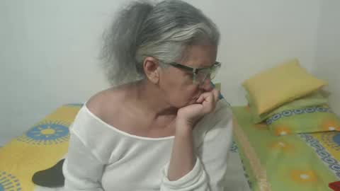 candy online show from January 18, 2025, 10:39 am