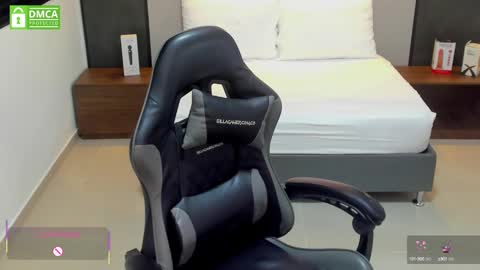 Snapshot of candy_summer28_ chatting on September 18, 2025, 8:11 pm CANDY online show from September 18, 2025, 8:11 pm