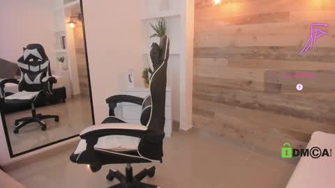 CANDY online show from February 26, 2026, 7:35 pm