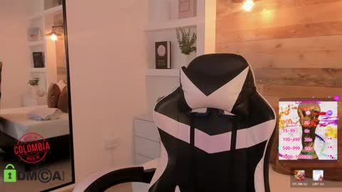 CANDY online show from June 18, 2026, 7:29 pm