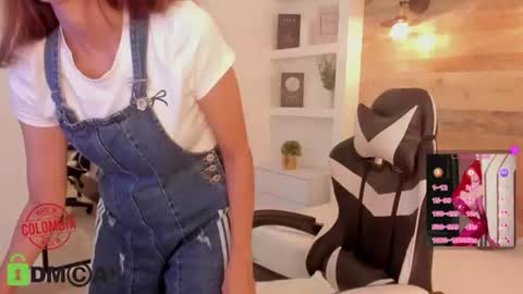 CANDY online show from August 5, 2026, 7:28 pm