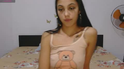 Snapshot of candy_sweet28 chatting on November 29, 2025, 8:01 pm candy_sweet28 online show from November 29, 2025, 8:01 pm