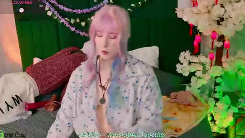 Snapshot of candy_yeahh chatting on June 27, 2026, 2:05 am Mary online show from June 27, 2026, 2:05 am