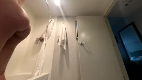 candyclaws05 online show from March 15, 2026, 11:22 pm