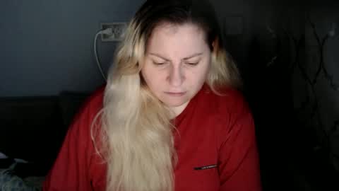 Snapshot of candycream74 chatting on December 16, 2025, 12:54 pm Laura online show from December 16, 2025, 12:54 pm