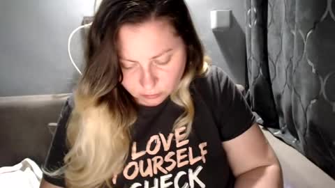 Laura online show from July 28, 2026, 9:03 pm