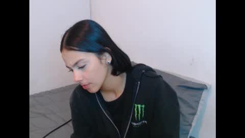 Snapshot of candyfire666 chatting on December 2, 2025, 5:02 am Sara online show from December 2, 2025, 5:02 am